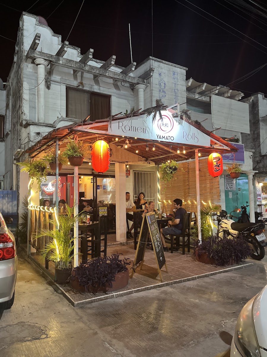 Yamato Ramen & Rolls